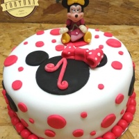 Minnie mouse torta (marcipánnal bevont, bármilyen ízben)