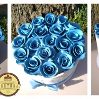 Rózsa doboz, kék marcipán rózsákkal (bármilyen ízben)